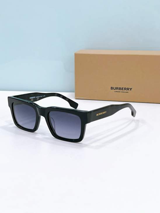 Picture of Burberry Sunglasses _SKUfw80537434fw